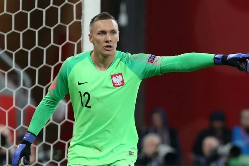 Polşa yığmasının qapıçısı da koronavirusa yoluxdu