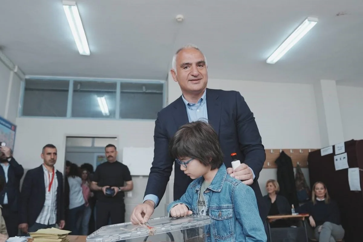 Türkiyəli nazir: “Ölkəmizdə rahat və təhlükəsiz seçki mühiti formalaşıb”