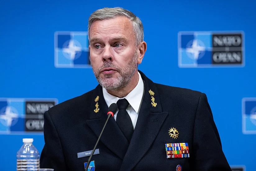 Глава Военного комитета НАТО Роб Бауэр впервые прибыл в Киев