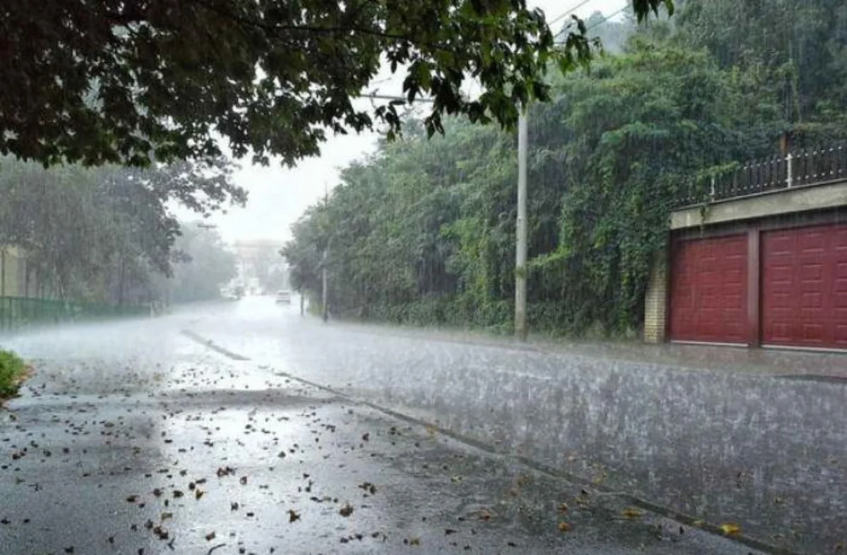 Sabah bəzi yerlərdə leysan xarakterli yağış yağacaq