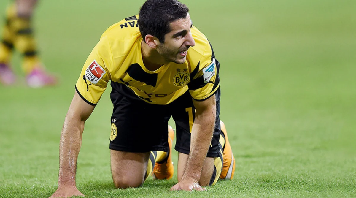 ​Borussiya Dortmund erməni futbolçusunu Bakıya gətirməyəcək
