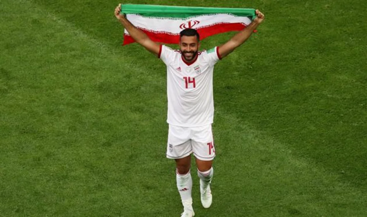 FIFA İran yığmasının futbolçusunu diskvalifikasiya edib