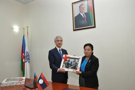 YAP-la Laos Xalq İnqilabı Partiyası arasında memorandum imzalanıb
