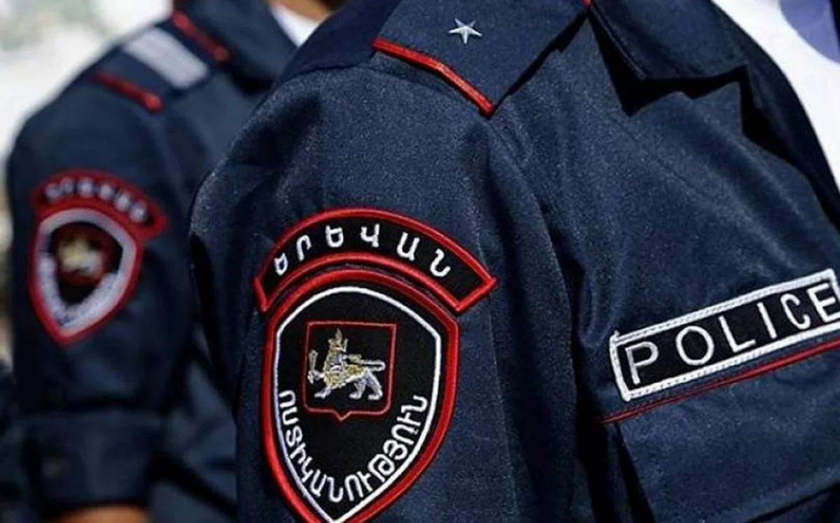 Armenia detains two corrupt officials