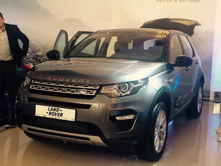 Bakıda yeni Land Rover Discovery avtomobilinin təqdimatı keçirilib - FOTO