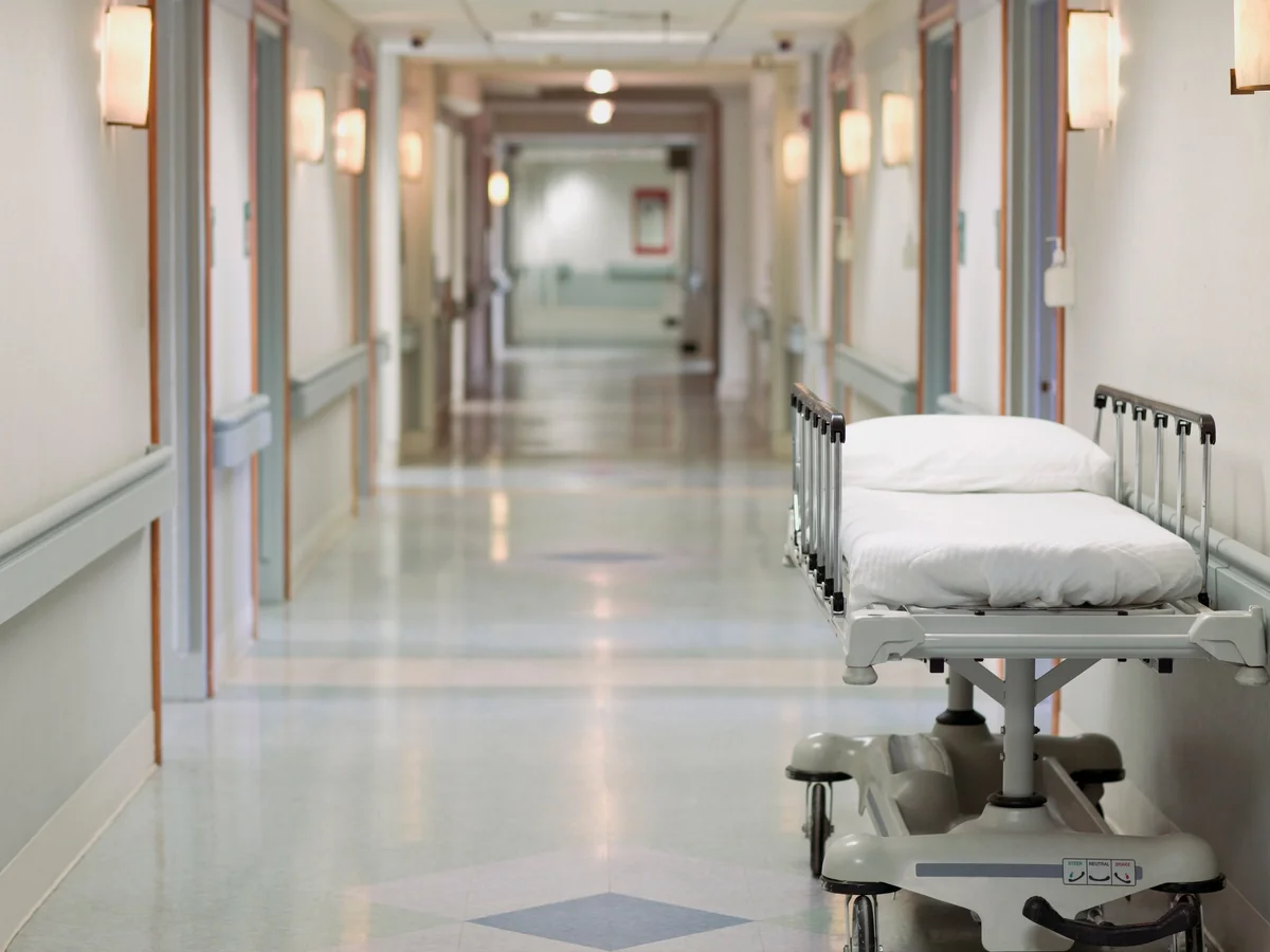 Abşeronda gənc oğlan intihara cəhd edib