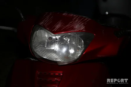 Bakıda motosiklet taksi ilə toqquşub, xəsarət alan var - VİDEO