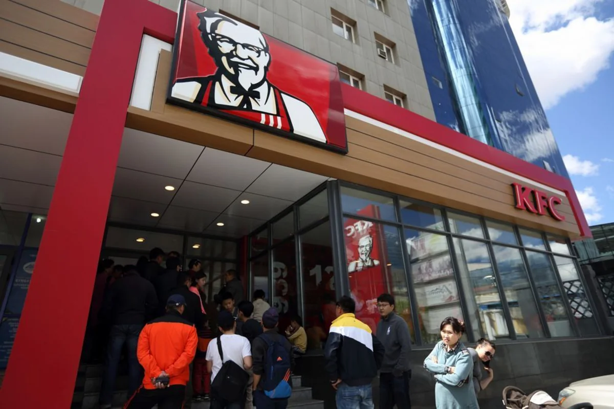В Монголии около 250 человек отравились после посещения KFC