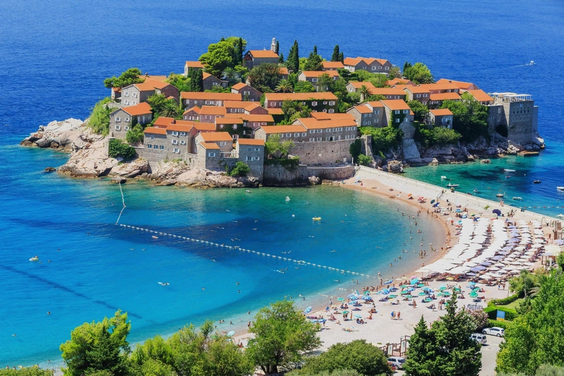 Montenegro tightening conditions of entry into country