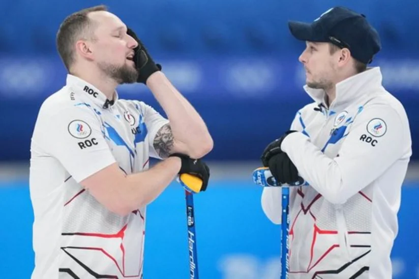 World Curling Federation extends ban on competitors from Belarus and Russia 