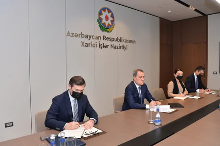 Azerbaijani FM meets German envoy