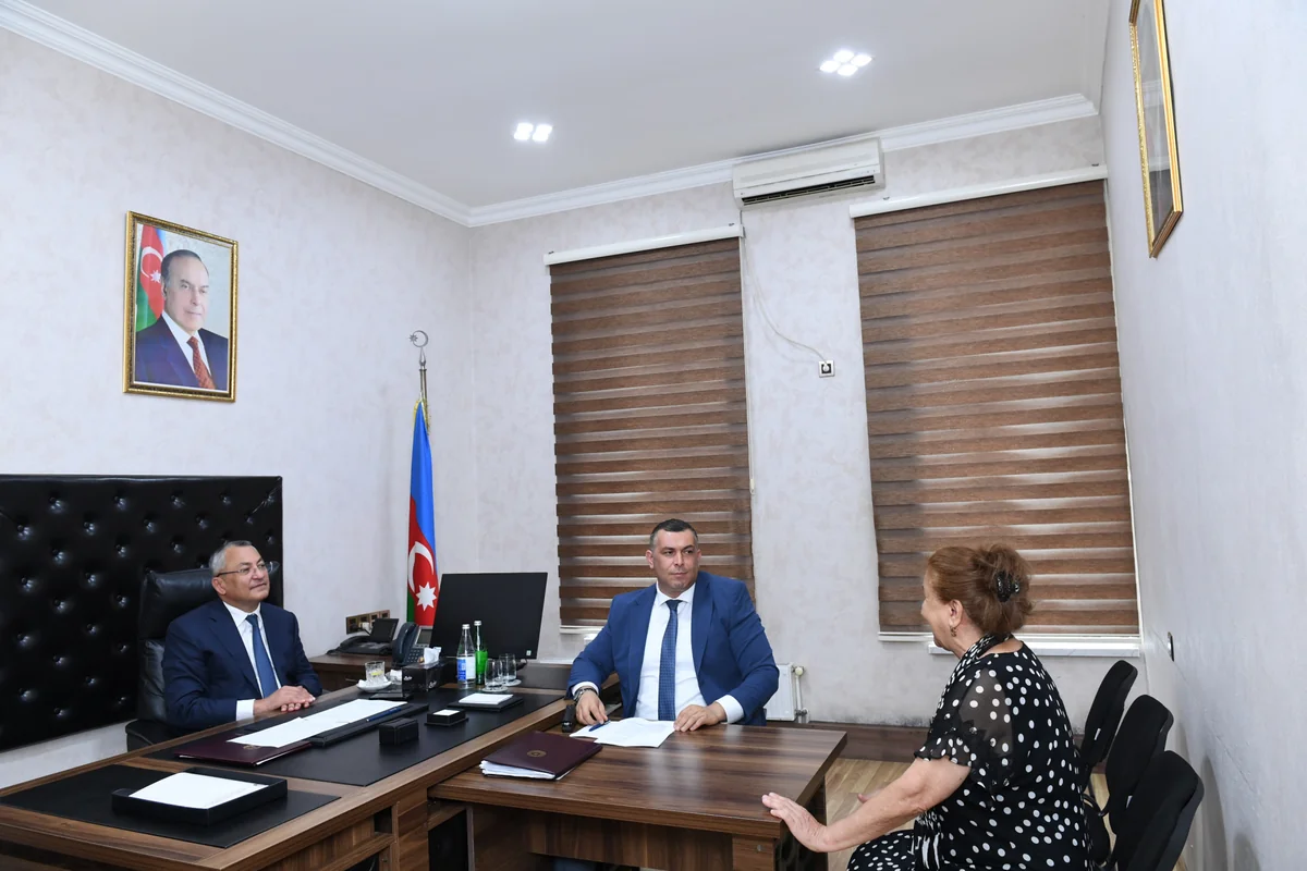 Rövşən Rzayev vətəndaş qəbulu keçirib