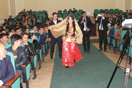 Samarkand hosts fashion show of Karabakh clothing