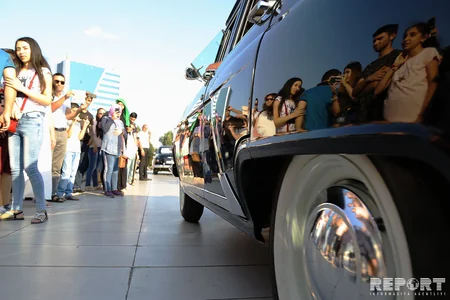 Bakıda klassik avtomobillərin yürüşü və sərgisi təşkil olunub - FOTOREPORTAJ