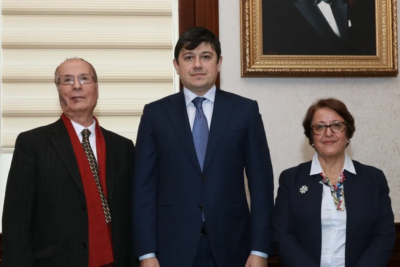 Diasporla İş üzrə Dövlət Komitəsinin sədri güney azərbaycanlı fəallarla görüşüb