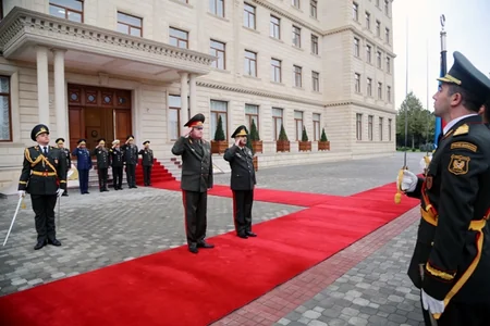 Между министерствами обороны Азербайджана и Беларуси подписан план сотрудничества на 2017 год