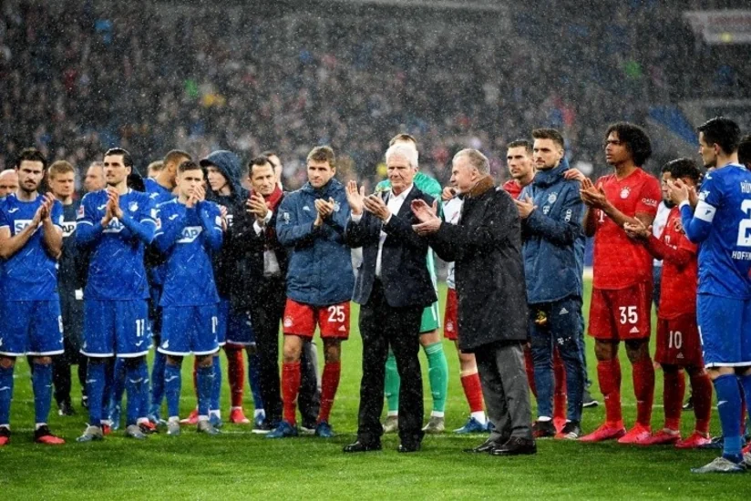 Hoffenhaym və Bavariyanın futbolçuları təhqirə qarşı birləşdi - VİDEO - FOTO