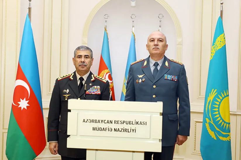 Azərbaycan və Qazaxıstan arasında hərbi əməkdaşlıq planı imzalanıb