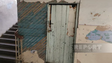 Şəkidə 75 il əvvəl tikilən məktəb qəzalı vəziyyətə düşüb