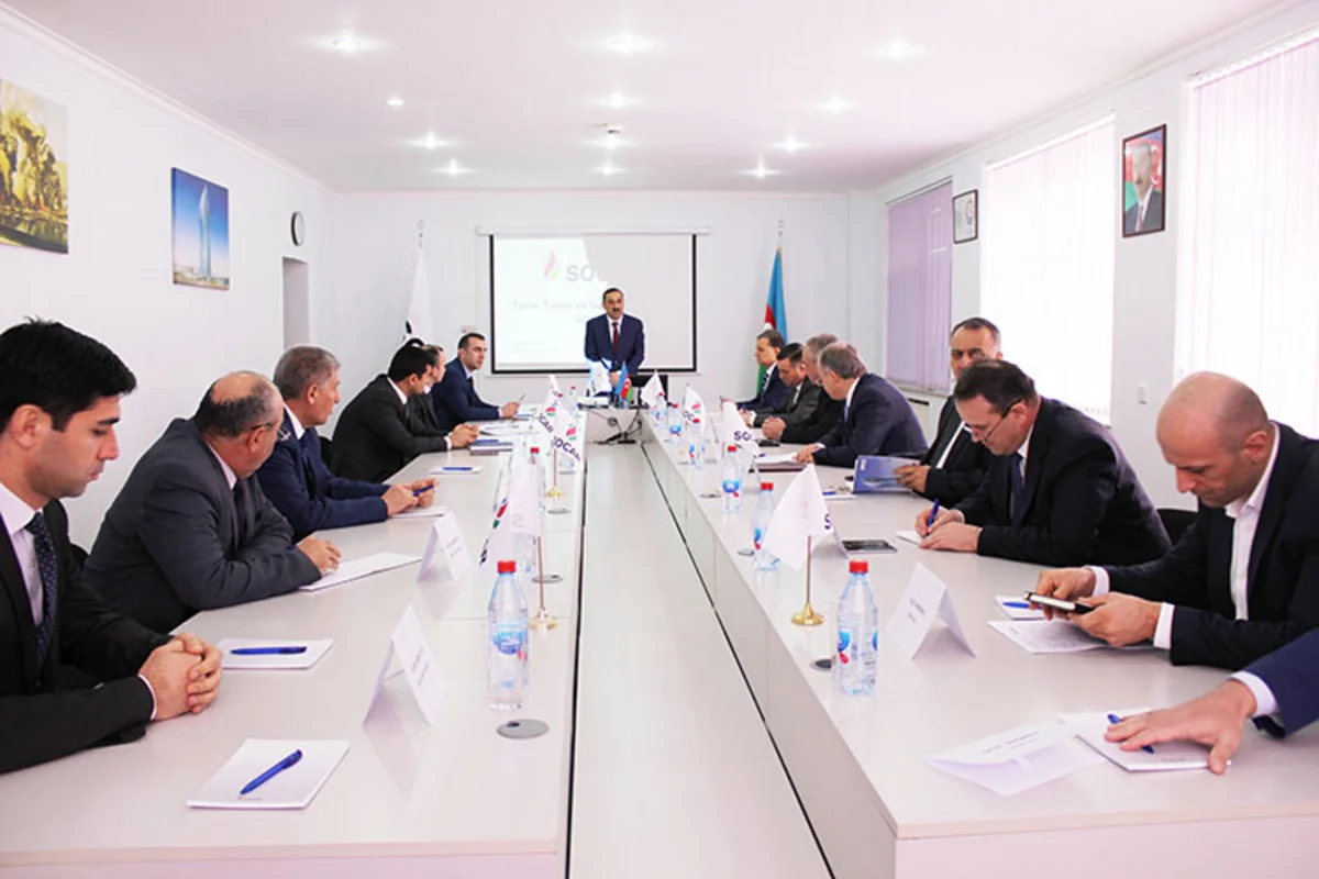 SOCAR-ın Təlim, Tədris və Sertifikatlaşdırma İdarəsində müşavirə keçirilib
