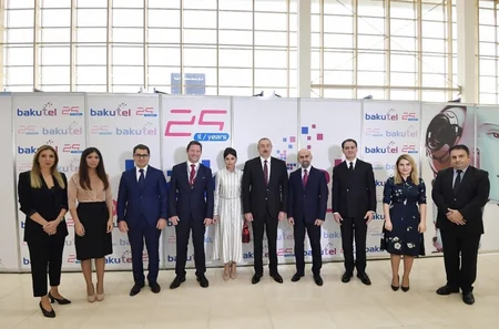 Prezident İlham Əliyev “Bakutel-2019” sərgisi ilə tanış olub - YENİLƏNİB