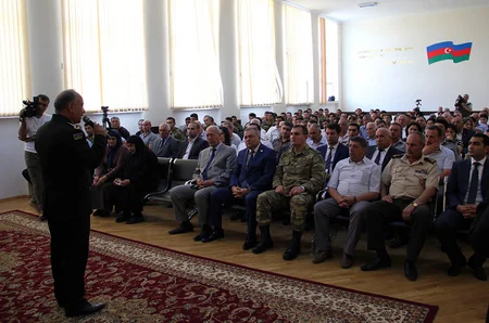“Şəhidlər ölməz, Vətən bölünməz!” devizi altında vətənpərvərlik tədbiri keçirilib
