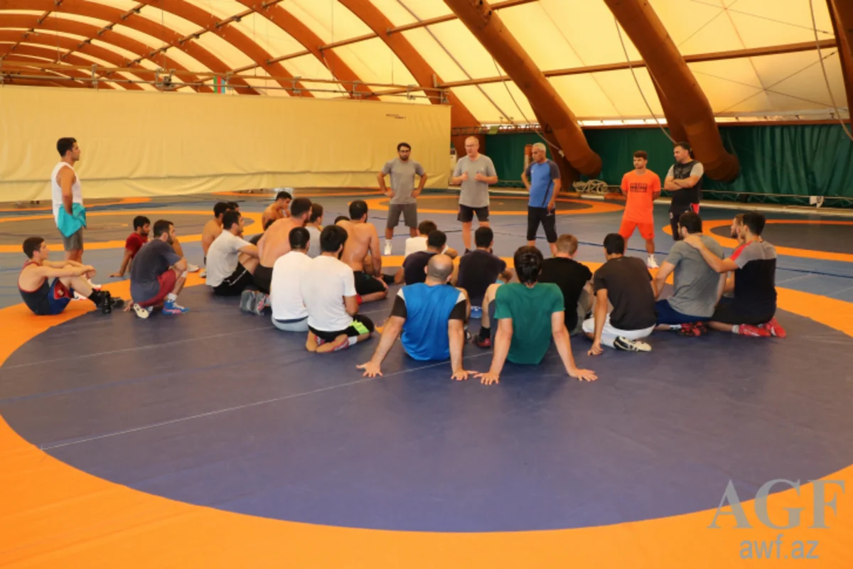 Azərbaycan güləşçiləri dünya çempionatının hazırlıqlarına başlayıb