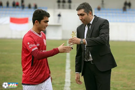 PFL və Şəmkirin icra başçısı sentyabrın ən yaxşı qolunun müəllifini mükafatlandırıb