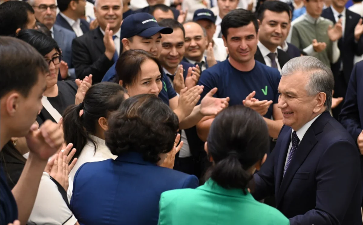 Şavkat Mirziyoyev prezident seçkilərində səs verib