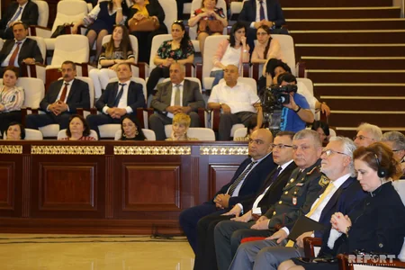 Afad Qurbanovun anadan olmasının 90 illik yubileyinə həsr olunmuş elmi konfrans keçirilib