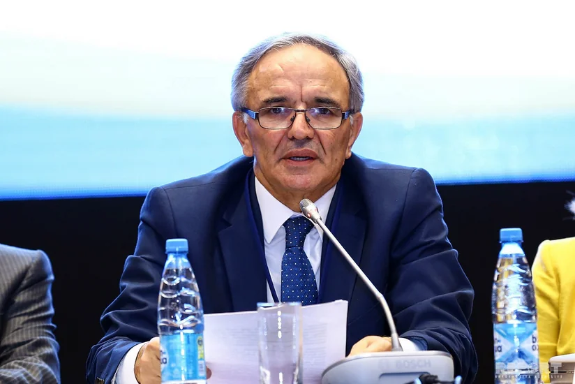Əflatun Amaşov: Azərbaycanda heç bir qurum mediaya nəzarət etmir, media tam müstəqildir