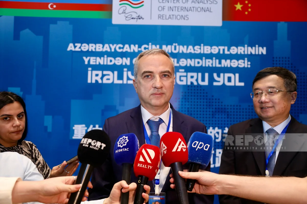 Farid Shafiyev: Azerbaijan should conduct dialogue with China on economic and political platform
