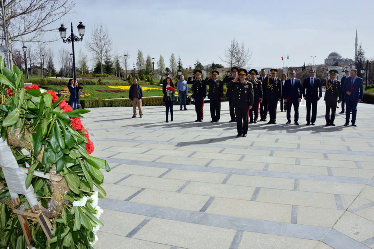 Zakir Həsənov Ankarada Heydər Əliyev Parkını ziyarət edib