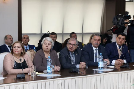 Nazir Qarabağ müharibəsi iştirakçıları və şəhid ailələri ilə görüş keçirir