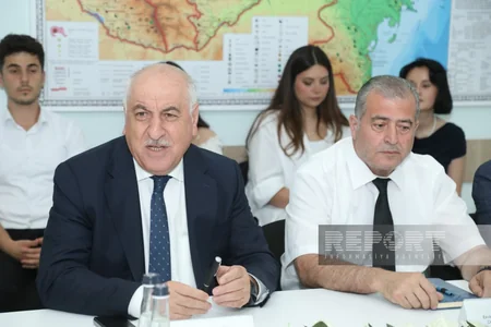 Bakıda və ətraf ərazilərdə nəqliyyat infrastrukturunun təkmilləşdirilməsi müzakirə olunub
