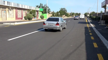 Saray qəsəbəsinin mərkəzi yolu əsaslı təmir edilib