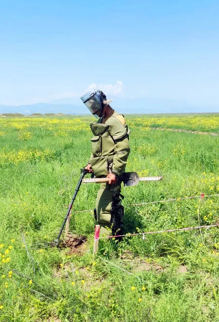 Defense Ministry announces number of mines found in liberated areas