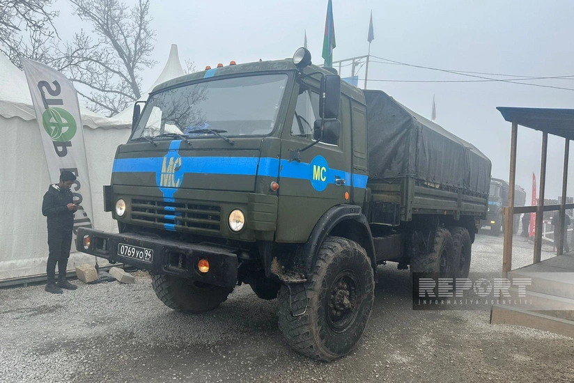 Vehicles of Russian peacekeepers pass freely along Khankandi-Lachin road