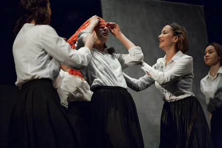 Gənc Tamaşaçılar Teatrının aktyorları IX Beynəlxalq Yay Teatr Məktəbindən qayıdıb