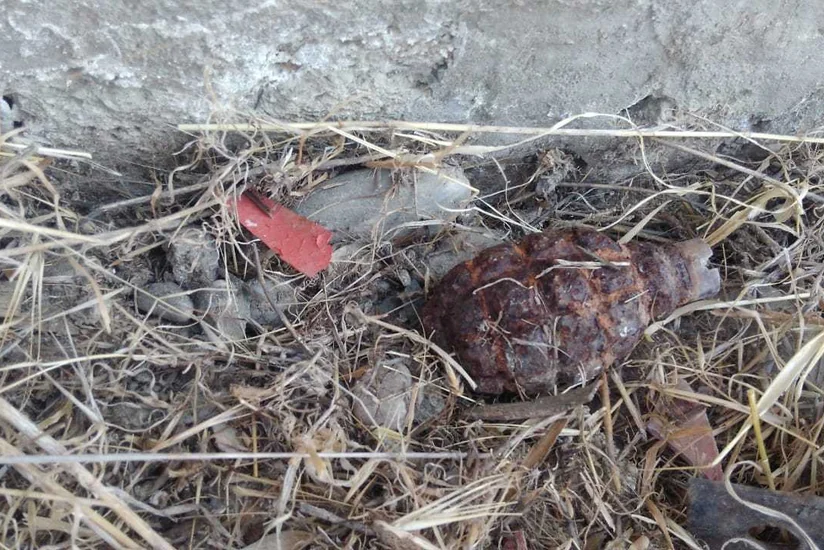 Zabratda əl qumbarası tapılıb