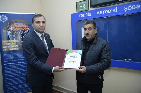 Turizm təhsili müəssələrində auditoriyalara şəhid məzunların adları verilib