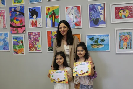 Hiss Art Space qalereyasında rəsm sərgisi keçirilib