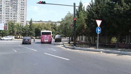 ​Azadlıq prospektində avtonəqliyyatın hərəkətində dəyişikliklər edilib