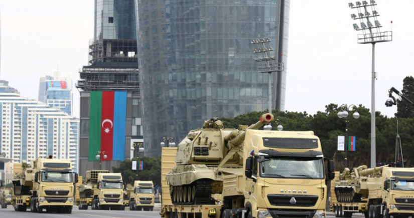 Azərbaycan müdafiə və milli təhlükəsizlik xərclərini 49 %-ə yaxın artırıb