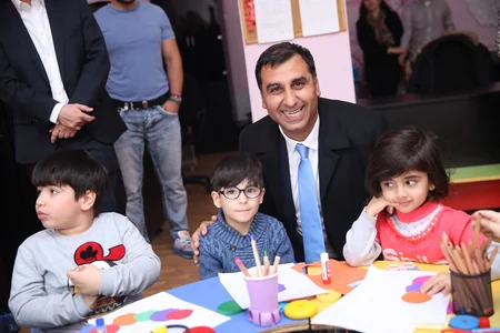 “Bakcell” və PwC xüsusi qayğıya ehtiyacı olan uşaqları dəstəkləmək üçün səylərini birləşdirir