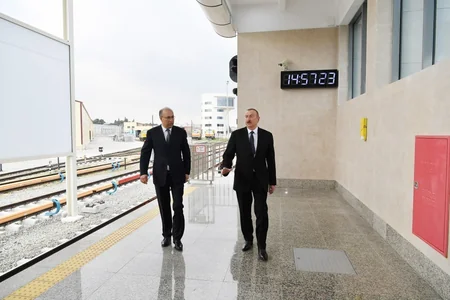 Prezident İlham Əliyev metronun əsaslı şəkildə yenidən qurulan “Bakmil” stansiyasında yaradılan şəraitlə tanış olub - YENİLƏNİB