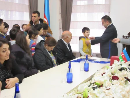 Azərbaycanın Batumidəki baş konsulu beynəlxalq turnirin azərbaycanlı iştirakçıları ilə görüşüb