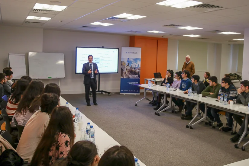 ABŞ səfirliyi “AccessBank”ın layihəsini dəstəkləməyə davam edir