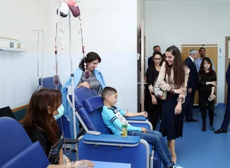 Leyla Əliyeva Talassemiya Mərkəzində olub