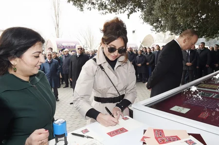 Prezident İlham Əliyev Novruz bayramı münasibətilə ümumxalq şənliyində iştirak edib - YENİLƏNİB